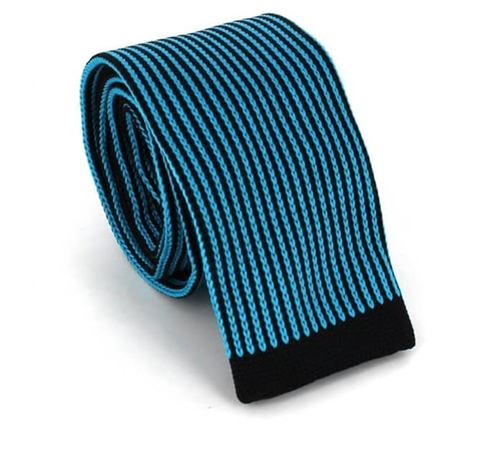 Cravatta a righe verticali blu e nera