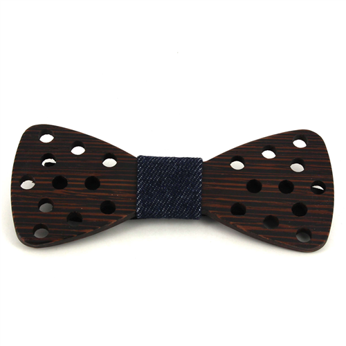 Papillon in Legno con Piccoli Fori