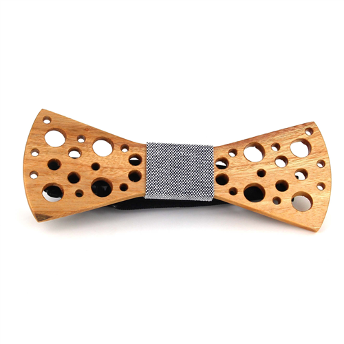 Papillon in Legno con Piccoli Fori