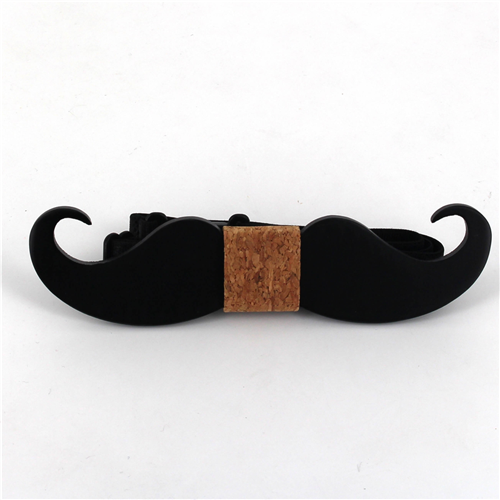 Papillon in Legno con Baffi