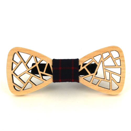 Papillon in Legno Intagliato con Disegni