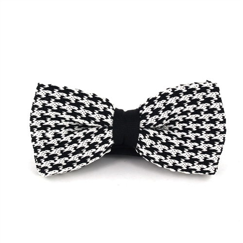 Papillon a pois giglio nero e bianco
