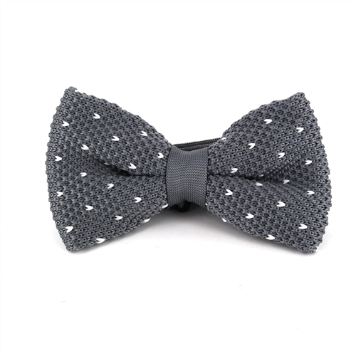 Papillon a pois grigi con macchie bianche