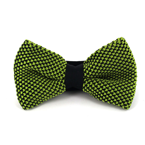 Papillon a pois nero e verde