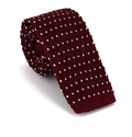 Cravatta a pois bordeaux con pois bianchi