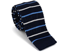 Cravatta a righe a pois blu scuro