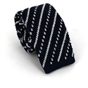 Cravatta a righe diagonali a pois blu scuro e bianchi