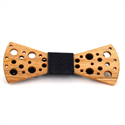 Papillon in Legno con Piccoli Fori